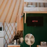 Aloha Glamp - Caloroczny Glamping Nad Rzeka Z Prywatna Balia - Stok Narciarski, Gory, Lasy, Sauna Casa vacanze *