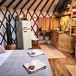 Aloha Glamp - Caloroczny Glamping Nad Rzeka Z Prywatna Balia - Stok Narciarski, Gory, Lasy, Sauna *