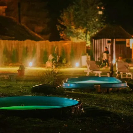 Aloha Glamp - Caloroczny Glamping Nad Rzeka Z Prywatna Balia - Stok Narciarski, Gory, Lasy, Sauna Feriehus