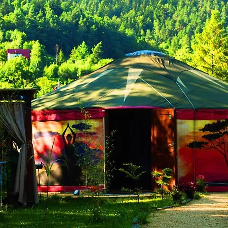 Feriehus Aloha Glamp - Caloroczny Glamping Nad Rzeka Z Prywatna Balia - Stok Narciarski, Gory, Lasy, Sauna