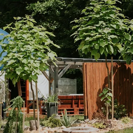 Aloha Glamp - Okragle Przy Rzece - Balia I Sauna - Energylandia *