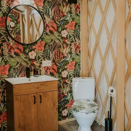 Aloha Glamp - Caloroczny Glamping Nad Rzeka Z Prywatna Balia - Stok Narciarski, Gory, Lasy, Sauna