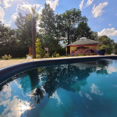 Aloha Glamp - Nowoczesne Jurty Z Prywatnym Jacuzzi - Sauna - Energylandia Dom wakacyjny