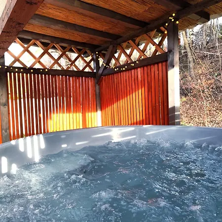 Aloha Glamp - Okragle Przy Rzece - Balia I Sauna - Energylandia Zagornik