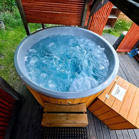 Aloha Glamp - Okragle Przy Rzece - Balia I Sauna - Energylandia Сasa de vacaciones Zagornik