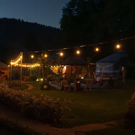 Feriehus Aloha Glamp - Caloroczny Glamping Nad Rzeka Z Prywatna Balia - Stok Narciarski, Gory, Lasy, Sauna *