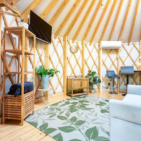 Feriehus Aloha Glamp - Caloroczny Glamping Nad Rzeka Z Prywatna Balia - Stok Narciarski, Gory, Lasy, Sauna *