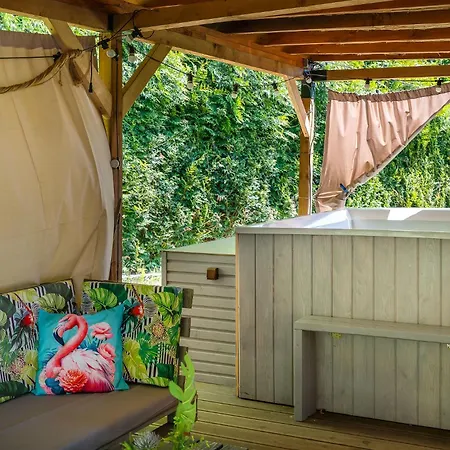 Aloha Glamp - Caloroczny Glamping Nad Rzeka Z Prywatna Balia - Stok Narciarski, Gory, Lasy, Sauna Feriehus *