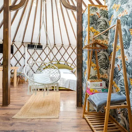 Feriehus Aloha Glamp - Caloroczny Glamping Nad Rzeka Z Prywatna Balia - Stok Narciarski, Gory, Lasy, Sauna *