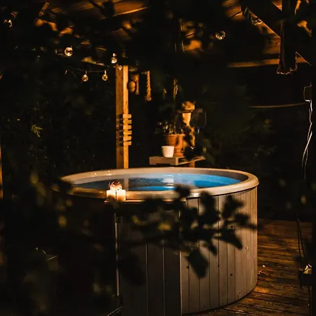 Aloha Glamp - Caloroczny Glamping Nad Rzeka Z Prywatna Balia - Stok Narciarski, Gory, Lasy, Sauna *